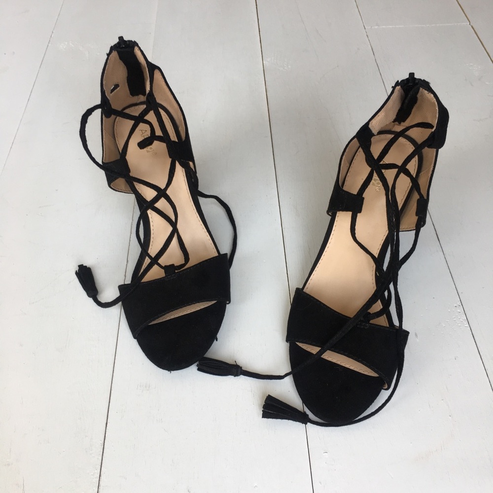 APT. 9 BLACK HEELS | SIZE 6 1/2